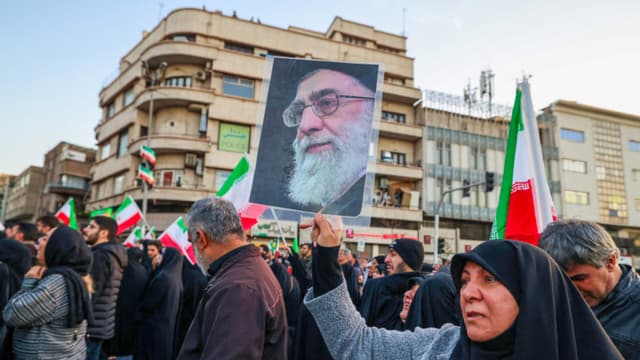 Ataques aéreos alcanzan el edificio del consejo iraní encargado de elegir al sucesor de Jamenei