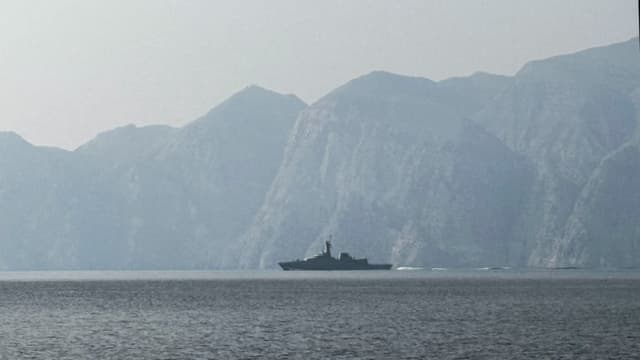 Tesoro de EE. UU. concede licencia de 30 días para permitir venta de petróleo ruso