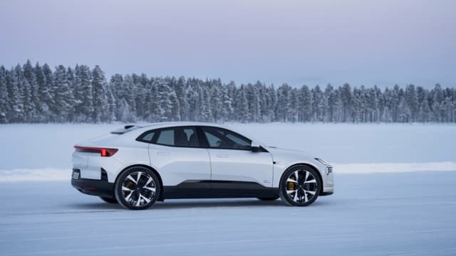 Llega a Estados Unidos el Polestar 4, un elegante hatchback europeo orientado al rendimiento