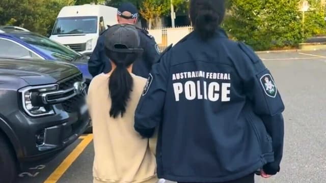 La visión de un exagente federal sobre cómo el PCCh convierte a jóvenes expatriados en espías