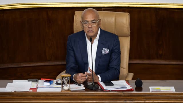 Congreso venezolano pospone segunda discusión de ley para acelerar trámites