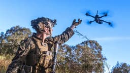 Estados Unidos intensifica la guerra con drones y dispara armas iraníes mejoradas contra Irán