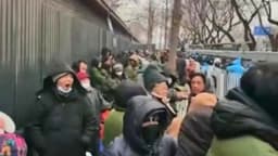 Demandantes se reúnen en Beijing en medio del frío y fuerte seguridad durante las “Dos Sesiones” de China