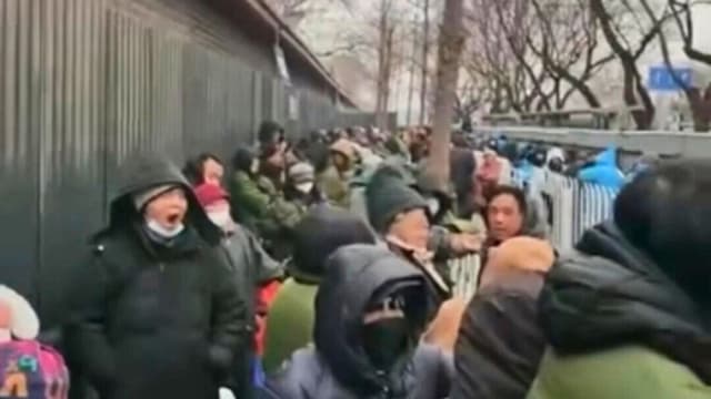 Demandantes se reúnen en Beijing en medio del frío y fuerte seguridad durante las “Dos Sesiones” de China