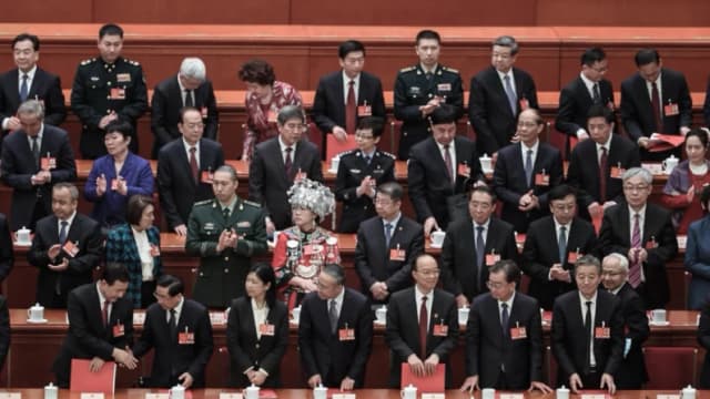 Inician "dos sesiones" de China en medio del aumento de gasto en defensa, purga militar e incertidumbre en Irán