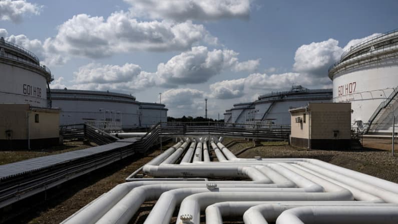 G7 pospone la liberación de las reservas petroleras de emergencia