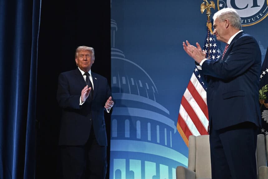 El presidente Donald Trump habla durante la Conferencia de Asuntos de los Miembros Republicanos en el Trump National Doral Miami, en Miami, el 9 de marzo de 2026. (Roberto Schmidt/Getty Images).