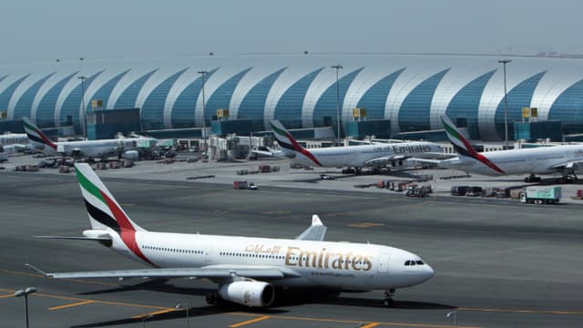 Dos drones se estrellan cerca del aeropuerto de Dubái