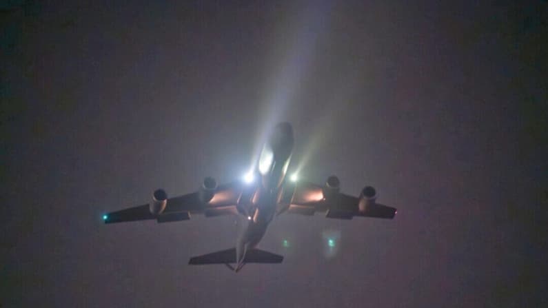 Un avión de reabastecimiento aéreo estadounidense se estrella en el oeste de Irak