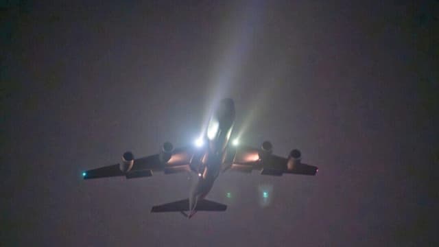 Un avión de reabastecimiento aéreo estadounidense se estrella en el oeste de Irak