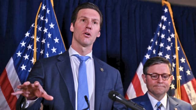 Legislador republicano presenta proyecto en la Cámara para reforzar seguridad energética de Taiwán