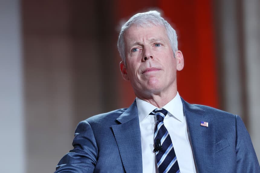 El secretario de Energía de EE. UU., Chris Wright, habla durante un panel en la Cumbre de Infraestructura de BlackRock el 11 de marzo de 2026 en Washington, D.C. (Anna Moneymaker/Getty Images)