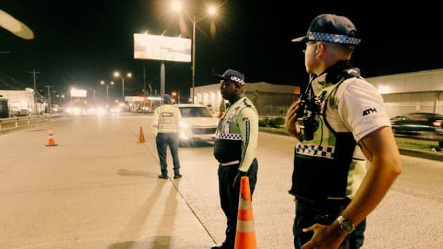 Parte de Ecuador retoma el toque de queda nocturno para frenar la violencia criminal