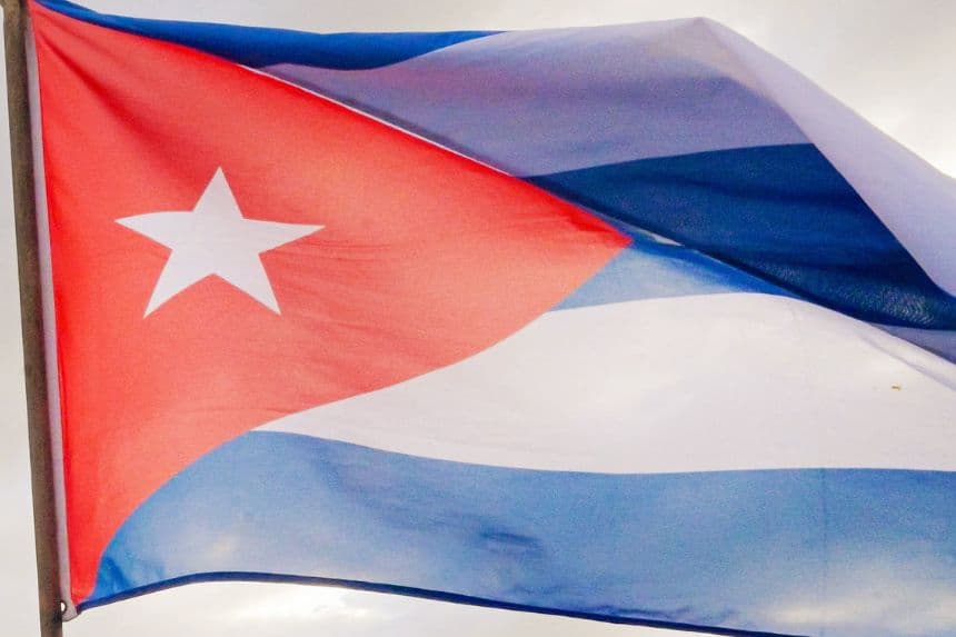 Costa Rica cierra su embajada en Cuba y pide a La Habana retire a su personal diplomático del país
