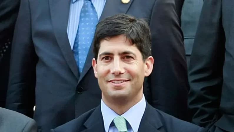 Nominado a la FED, aboga por un "cambio de régimen" en el Banco Central ante el Senado de EE. UU.