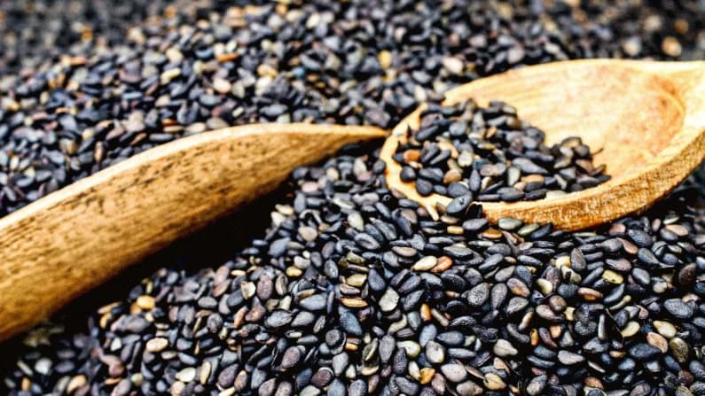 Semillas de sésamo negro: El superalimento ancestral que regresa con fuerza en la actualidad