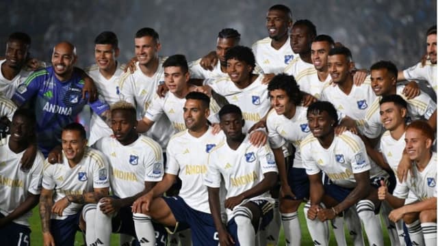 Joven promesa del fútbol colombiano muere tras desplomarse en partido