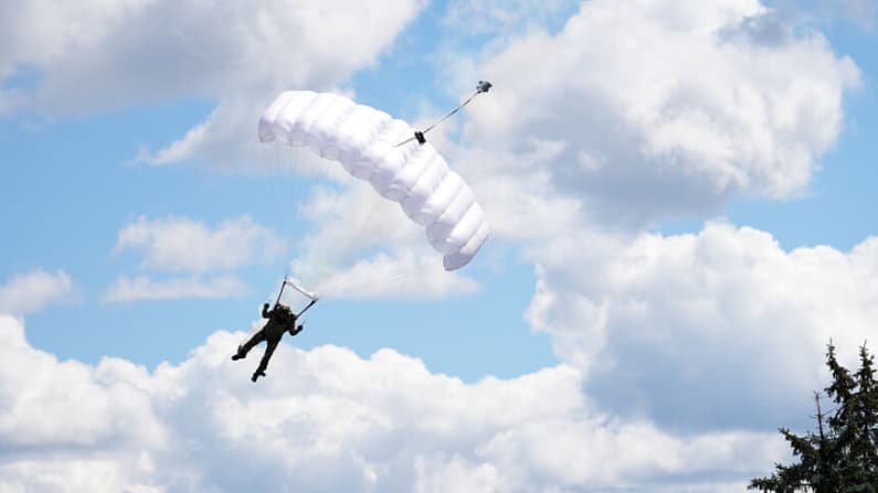 El Pentágono desplegará paracaidistas del ejército a Medio Oriente