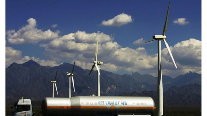 Empresas estatales chinas venden activos renovables por exceso en el sector
