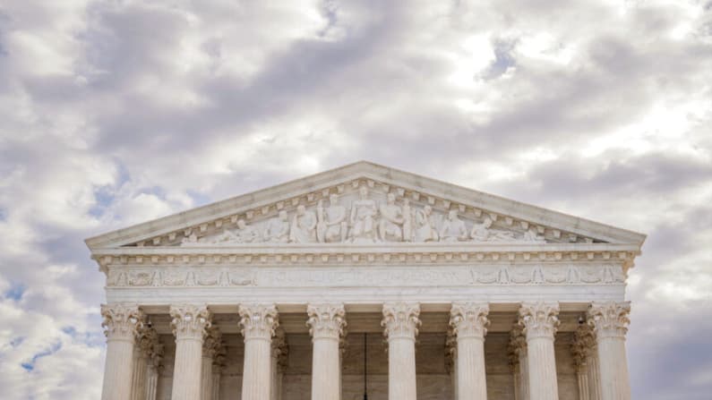 Corte Suprema desestima recurso de apelación sobre derechos parentales en transición de género de menor
