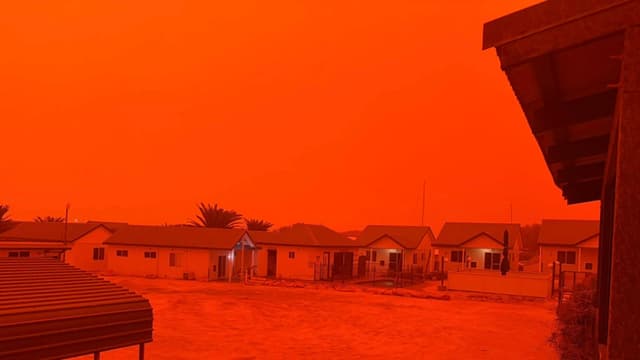 Fenómeno del ciclón pinta de rojo el cielo en Australia occidental