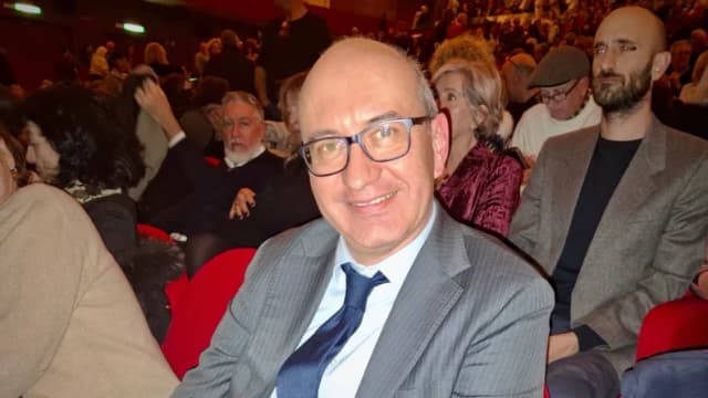 Director jurídico del gobierno elogia en Roma a Shen Yun como una experiencia cultural "espectacular"