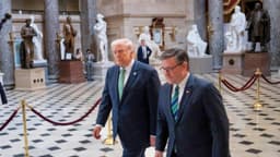 Líderes republicanos dan a conocer un plan de financiación del DHS para poner fin al cierre