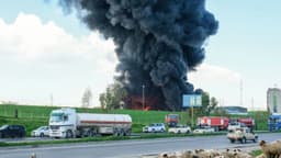 Petróleo se dispara tras declaraciones de Trump sobre intensificación de ataques contra Irán