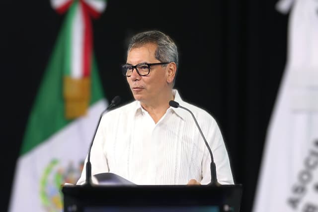 El secretario de Hacienda de México, Édgar Amador. Imagen de archivo. (EFE/ Alonso Cupul)