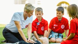 Héroe a domicilio: Adolescente salva la vida de su padre