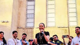 Canciller español se dice dispuesto a recibir a Machado, pero aún no hay solicitud