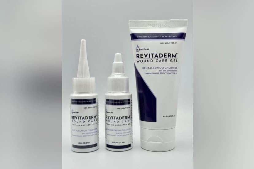Blaine Labs está retirando del mercado tres lotes de productos de gel para el cuidado de heridas, incluido el gel antiséptico para el cuidado de heridas Revitaderm debido a la contaminación con la bacteria Lysinibacillus fusiformis. (Cortesía de la FDA).