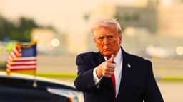 El precio de la gasolina podría subir levemente o no cambiar, dice Trump rumbo a las elecciones