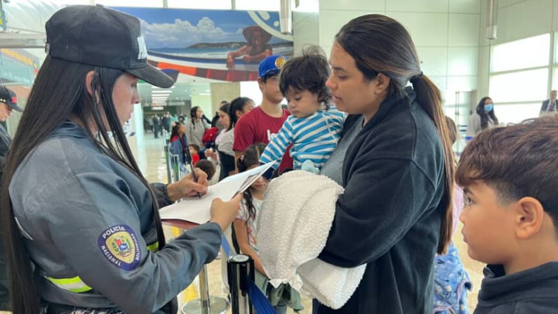 Llegan a Venezuela 190 migrantes repatriados de Estados Unidos