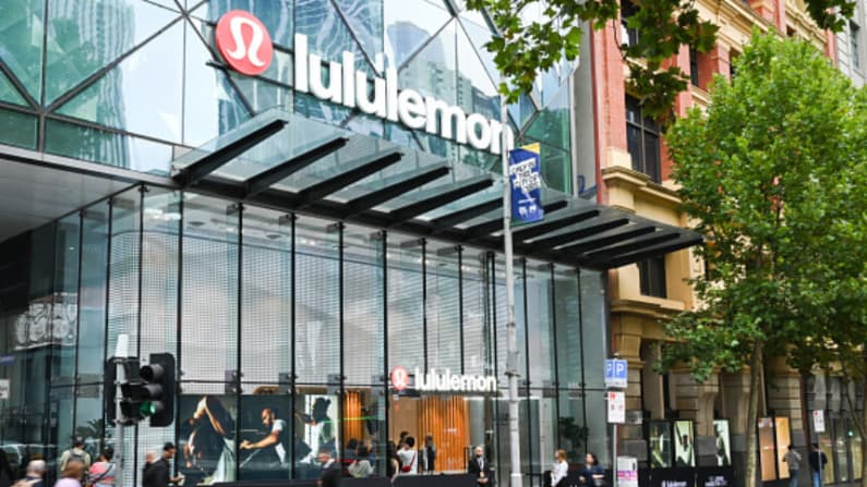 Fiscal general de Texas investiga a Lululemon por posibles sustancias químicas tóxicas en sus prendas