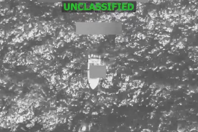 Ataque de EE. UU. deja cuatro muertos en embarcación ligada al narcotráfico