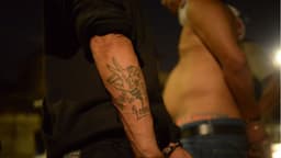 Policía de Ecuador detiene a dos integrantes de Los Lobos por sicariato y extorsión