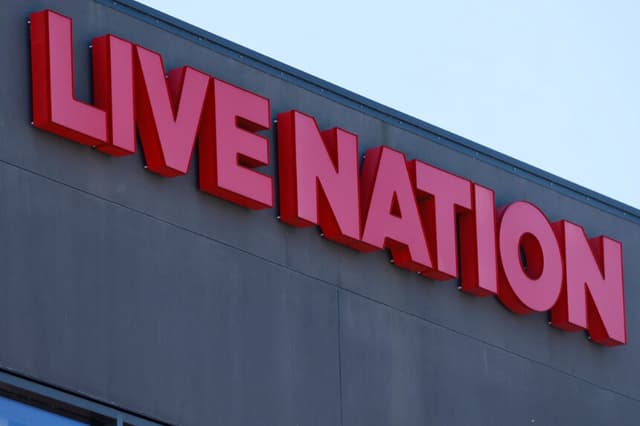El logotipo de Live Nation se exhibe en una oficina corporativa de Live Nation en Beverly Hills, California, el 9 de marzo de 2026. (Mario Tama/Getty Images).