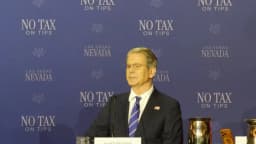 Precios de gasolina bajarán cuando termine el conflicto con Irán, dice Bessent