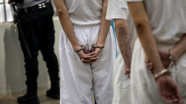El Salvador aprueba cadena perpetua para menores de 12 años acusados de homicidio, violación o terrorismo