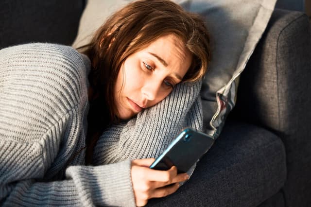 ¿Su celular le está causando tristeza?