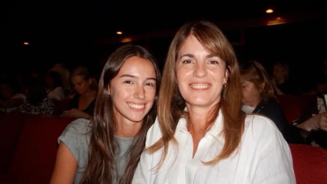 “Espectacular”: madre e hija elogian el esplendor visual de Shen Yun en Buenos Aires