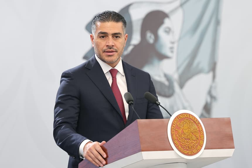 El secretario de Seguridad y Protección Ciudadana, Omar García Harfuch, participa durante una rueda de prensa en el municipio de Zapopan en Jaisco, México. Fotografía de archivo. (EFE/Francisco Guasco)