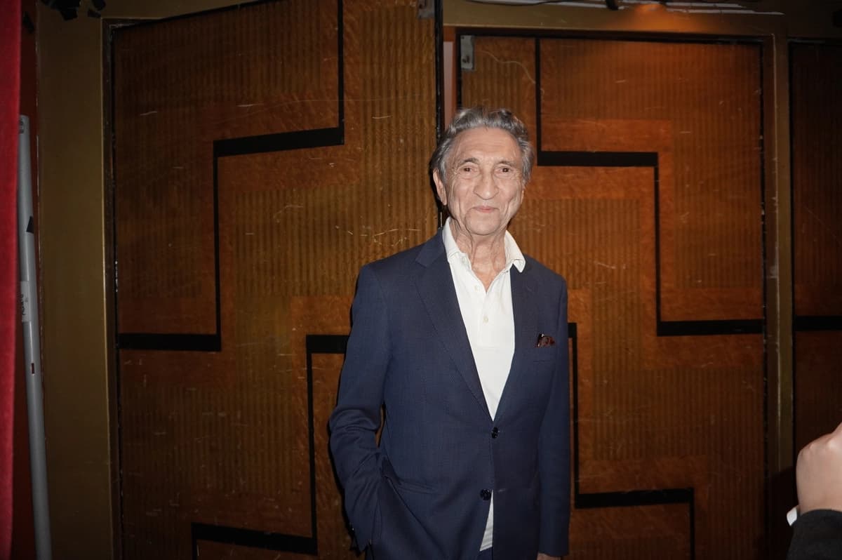 Juan Carlos Sánchez Arnau, ex viceministro de Relaciones Exteriores de Argentina y diplomático veterano, asiste a la función de Shen Yun en el Teatro Ópera de Buenos Aires, Argentina, el 16 de abril de 2026. (Sally Sun/La Gran Época)