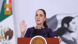 Sheinbaum dice que buscan deportación del contralmirante detenido por "huachicol fiscal" en Argentina