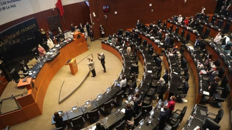 El Congreso mexicano expedirá ley sobre feminicidio tras aprobarse en el Senado