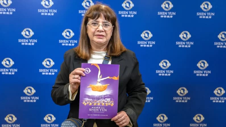 Locutora de radio dice al ver Shen Yun: "Me voy inspirada, en paz y llena de alegría"