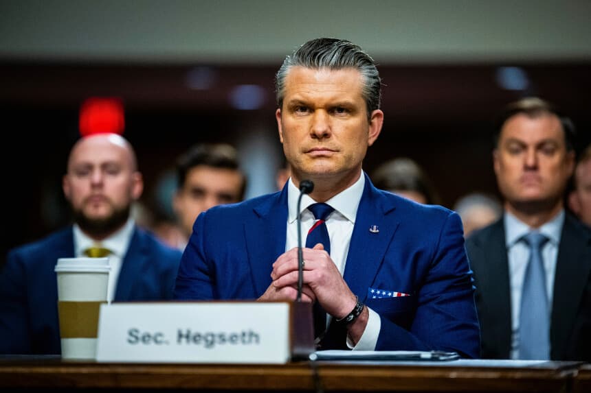 WASHINGTON, D. C. - 30 DE ABRIL: El secretario de Defensa de Estados Unidos, Pete Hegseth, declara durante una audiencia de la Comisión de Servicios Armados del Senado celebrada el 30 de abril de 2026 en el Edificio Dirksen de Oficinas del Senado, en Washington, D. C. (Foto de Graeme Sloan/Getty Images).
