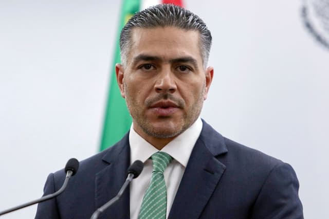 El secretario de Seguridad y Protección Ciudadana, Omar García Harfuch, habla en una rueda de prensa en Ciudad de México, México. Imagen de archivo. (EFE/ Madla Hartz)