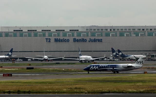 Fotografía de archivo que muestra la terminal 2 del Aeropuerto Internacional ,en Ciudad de México. (EFE/ Sáshenka Gutiérrez)